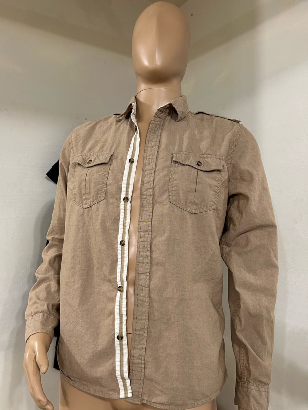 H&M Lightweight Button-Up Shirt in Beige